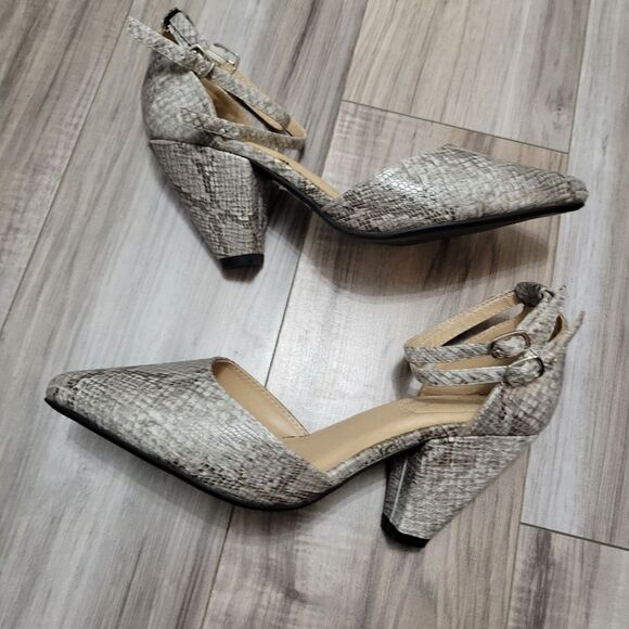 C Comfort snake print heels - Picture 5 of 11
